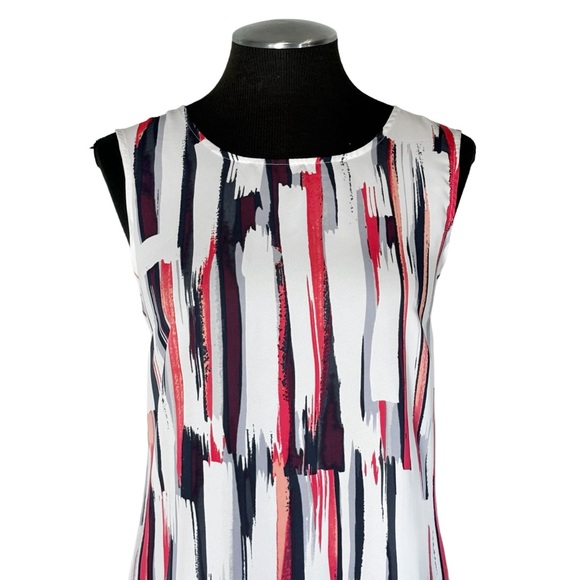 DKNY – Vertical Stripe Sleeveless Top – Medium - Picture 3 of 10